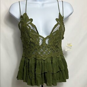 New With Tags Free People Women’s Size Medium Olive Green Lace Crochet Tank Top